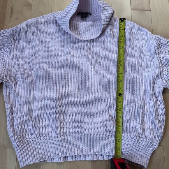 Gorgeous French Connection Lavender Knit Turtleneck - Picture 7 of 7